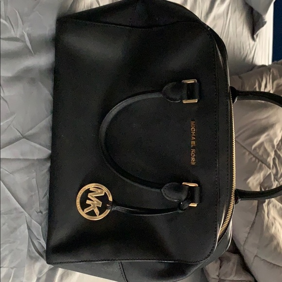 Michael Kors Handbags - Michel Kors Purse
